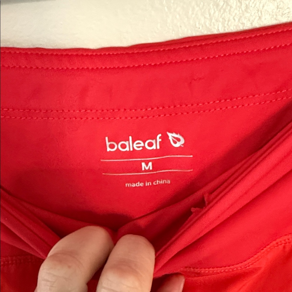 Baleaf Red Women's Athleisure Skirt - Picture 3 of 3